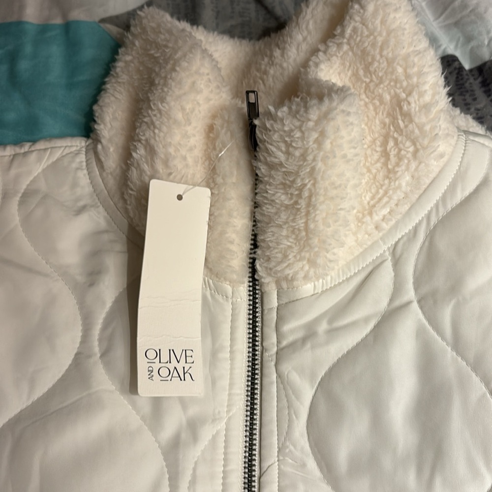 White jacket - Picture 2 of 5